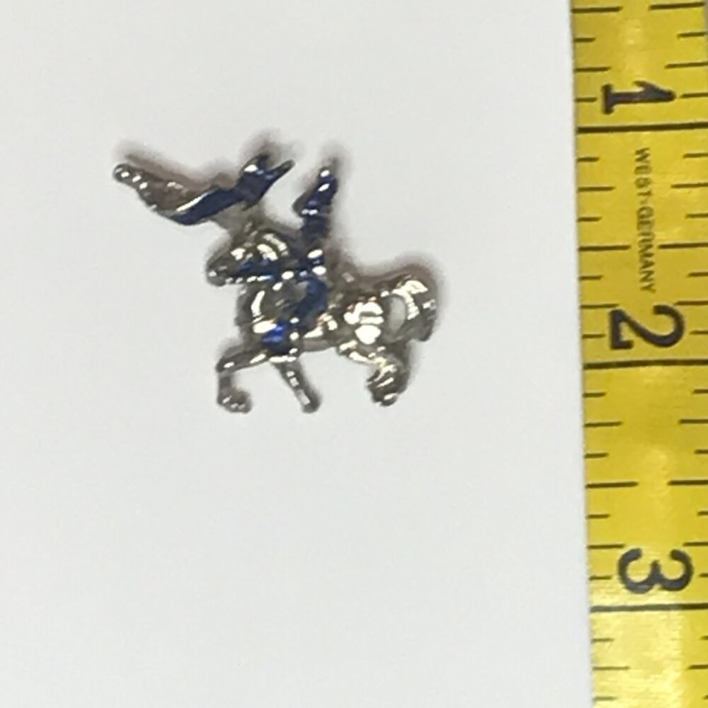 Silver and Blue Knight Pin - Picture 2 of 3
